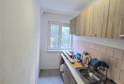 Apartament cu 3 camere semidecomandat în Groapa - 12
