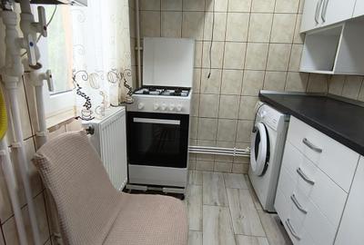 Apartament cu 2 camere decomandat în Micro 14 - 2
