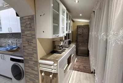 Apartament cu 2 camere decomandat în Lipovei