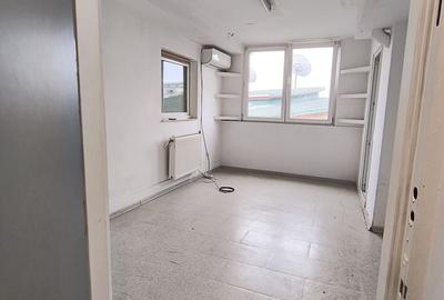 Birou, de 190 mp, în P-ța Romană - 14