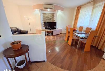 Apartament cu 3 camere decomandat în Republicii