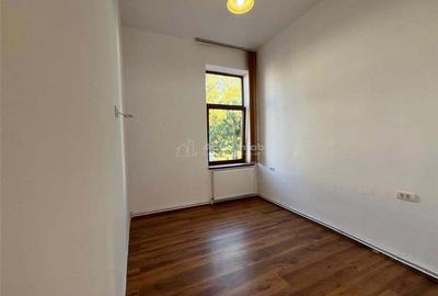 Apartament cu 3 camere nedecomandat în Lugoj - 1