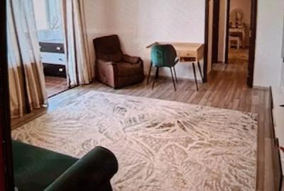 Apartament cu 2 camere semidecomandat în Soarelui