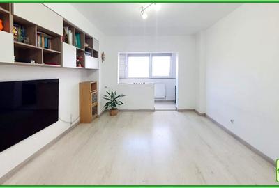 Apartament cu 3 camere decomandat în Republicii
