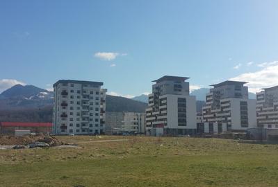 Teren Construcții intravilan de 900 mp, în Noua - 20