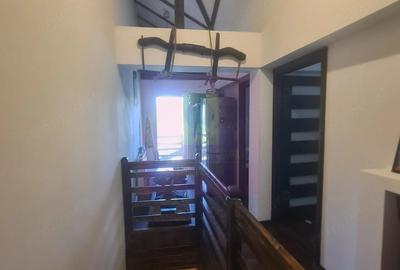 Casă cu Teren 325 Mp în Brebu