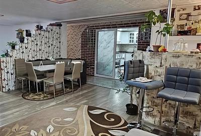 Casă cu 4 camere cu Teren 10 Mp în Exterior Vest
