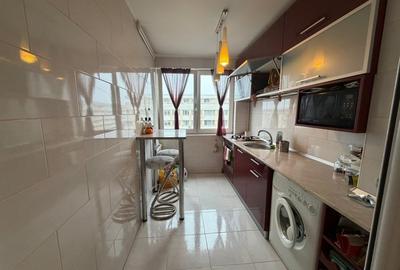 Apartament cu 3 camere semidecomandat, mobilat în Iancului - 3