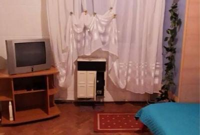 Garsonieră decomandată în Central - 1