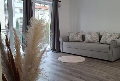 Apartament cu 2 camere decomandat în Tractorul - 5