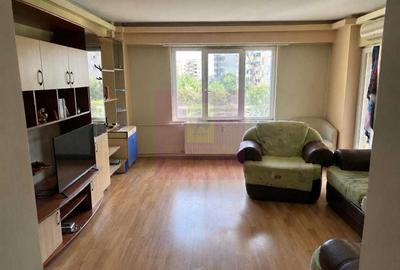 Apartament cu 3 camere decomandat, mobilat în Octavian Goga