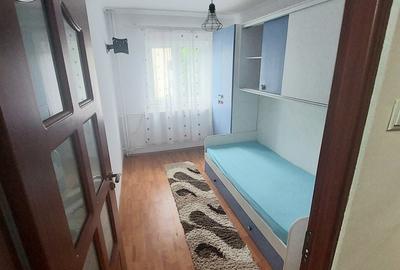 Apartament cu 3 camere decomandat în Decebal - 14