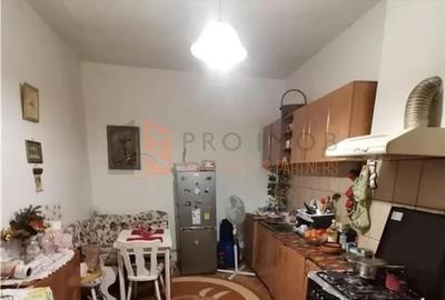 Spațiu comercial, de 54 mp, în Central