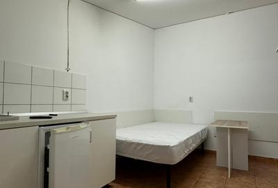 Garsonieră decomandată, mobilată în Complex Studențesc - 1