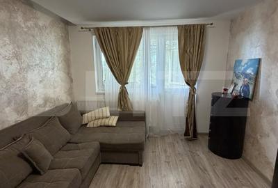 Apartament cu 3 camere decomandat, mobilat în Piața Centrală