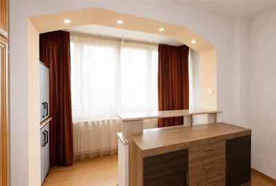 Apartament cu 2 camere semidecomandat, mobilat în Tractorul - 11