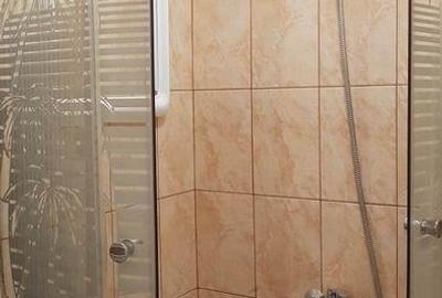 Garsonieră decomandată în Soarelui
