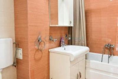 Apartament cu 3 camere decomandat în Nufărul