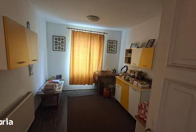 Apartament cu 3 camere în Sud - 3