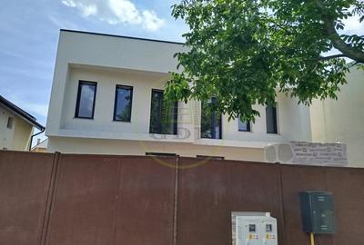 Duplex cu 10 camere cu Canalizare în Cantemir - 3