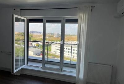 Garsonieră decomandată în Central