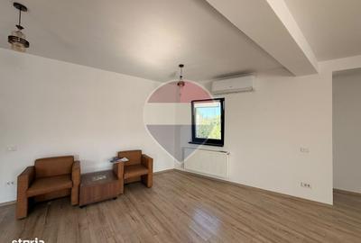 Spațiu comercial, de 66 mp, în Central