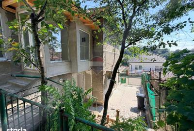 Casă cu 4 camere cu Teren 500 Mp în Central