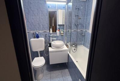 Apartament cu 4 camere decomandat în Berceni - 12