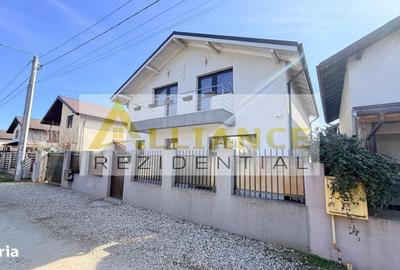 Casă cu 4 camere în Berceni