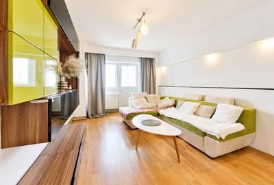 Apartament cu 2 camere semidecomandat, mobilat în Intim