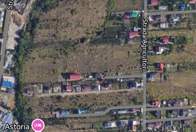 Teren de 1370 mp, în Central