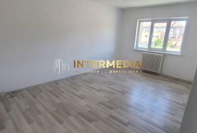 Apartament cu 2 camere decomandat în Tolstoi