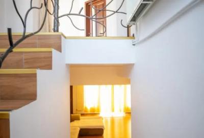 Casă cu 6 camere cu Teren 558 Mp în Central