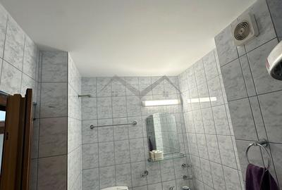 Apartament cu 3 camere decomandat în Dacia