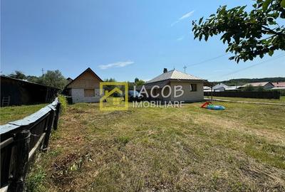 Casă individuală cu 3 camere cu Canalizare în Strugari - 2