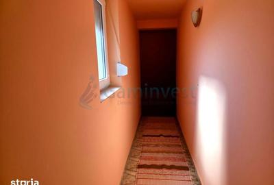 Casă cu 5 camere cu Teren 3316 Mp în Oșorhei - 9