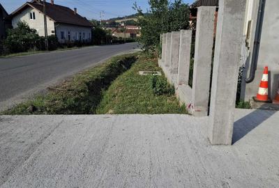 Casă cu 4 camere în Sânmihaiu Almașului