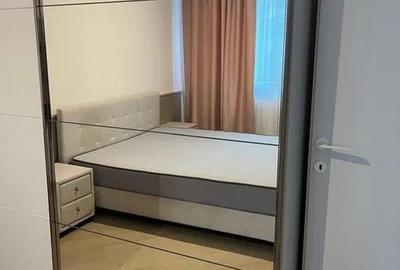 Apartament cu 2 camere în Apărătorii Patriei