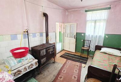 Casă cu 2 camere cu Teren 816 Mp în Dâmbul Rotund
