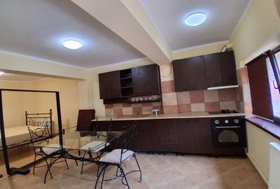 Apartament cu 2 camere decomandat în Central - 1