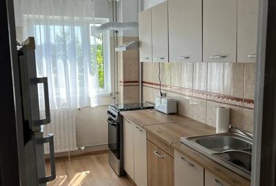 Apartament cu 2 camere decomandat în Crângași