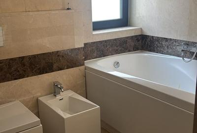 Apartament cu 3 camere în Primăverii