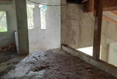 Casă cu 6 camere cu Teren 2340 Mp în Central - 8