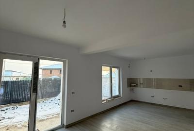 Casă cu 4 camere cu Canalizare în Popas Păcurari - 1