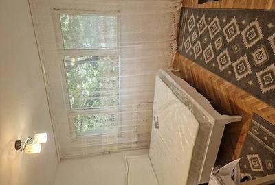 Apartament cu 2 camere decomandat în Drumul Taberei