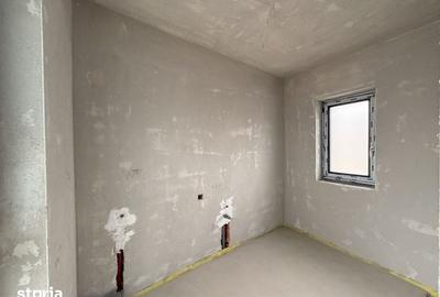 Casă cu 6 camere cu Teren 290 Mp în Gruia - 10