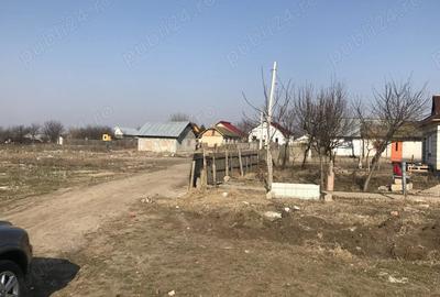 Teren de 5200 mp, în Central