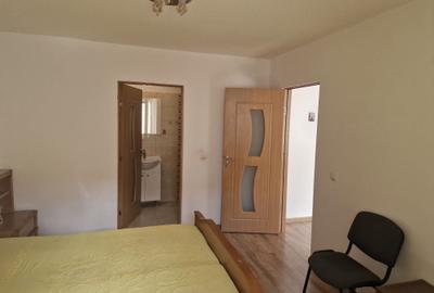 Apartament cu 2 camere semidecomandat în Mărăței