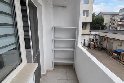 Apartament cu 2 camere decomandat în Sud