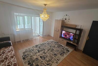 Apartament cu 3 camere decomandat în Rahova - 2